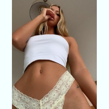 Dosadno mi je… ima li neko normalan za zezanje? 😜